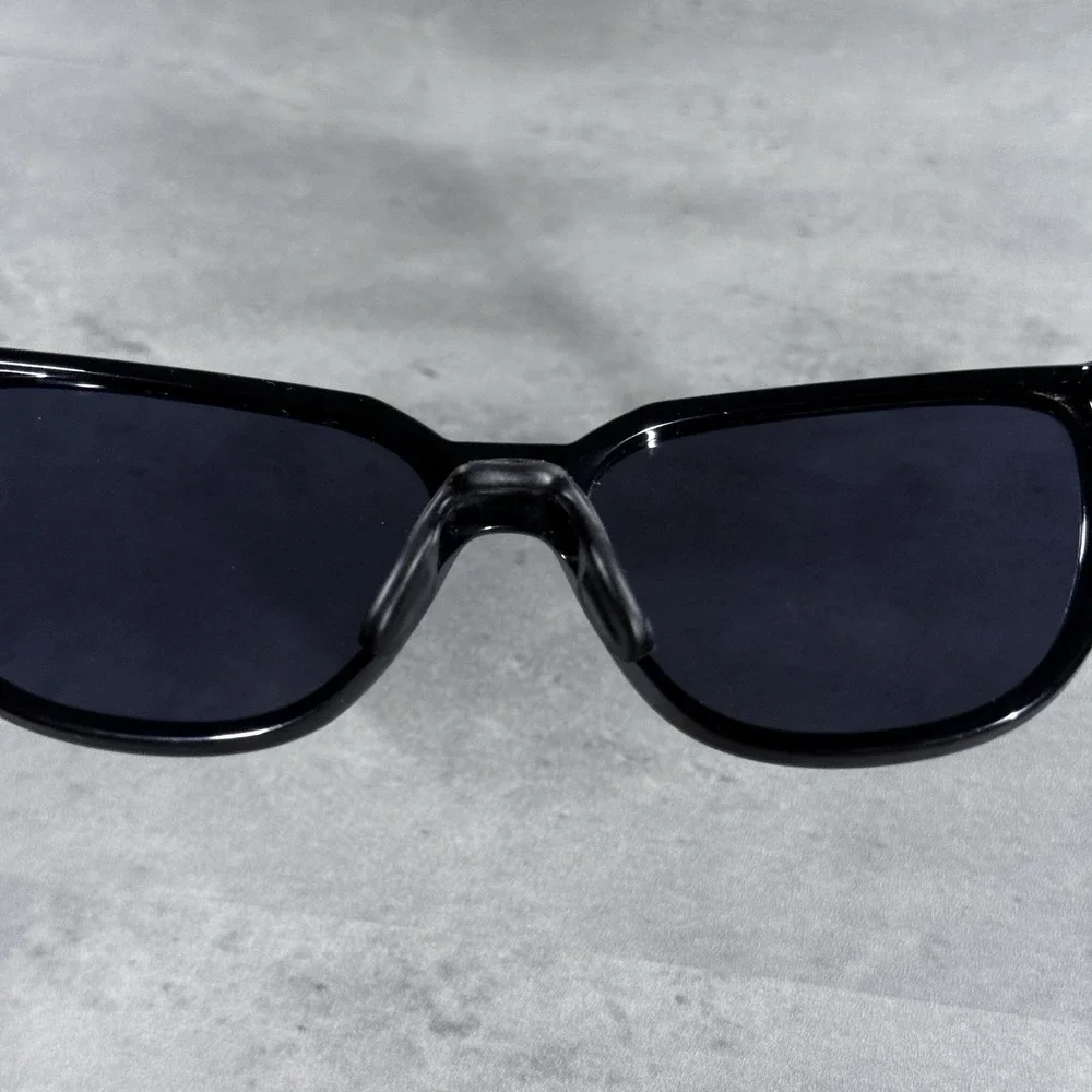 Oakley some cosmetic
